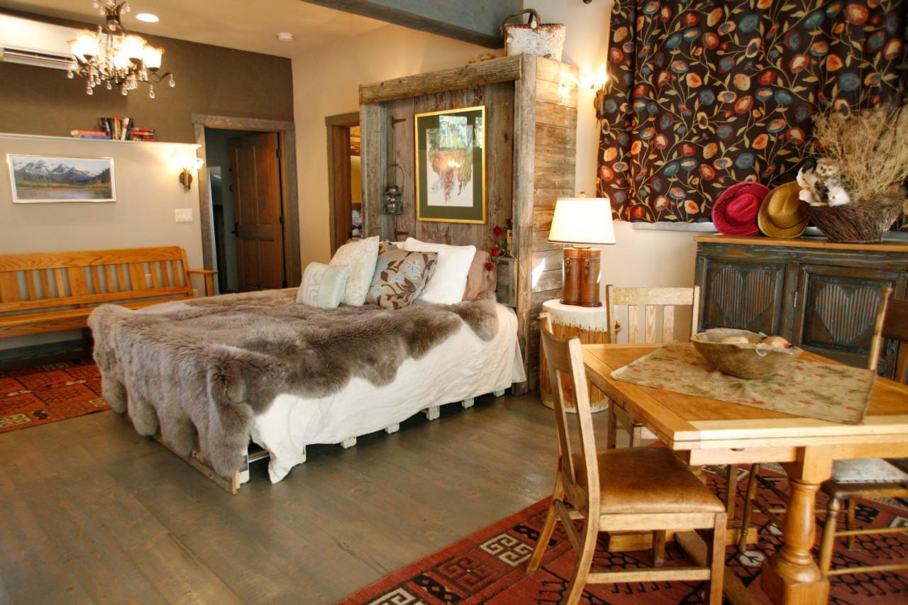 Swan River Inn Bigfork Extérieur photo