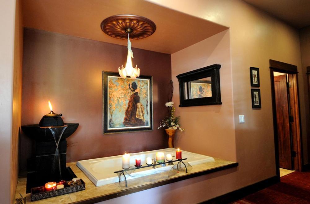 Swan River Inn Bigfork Chambre photo
