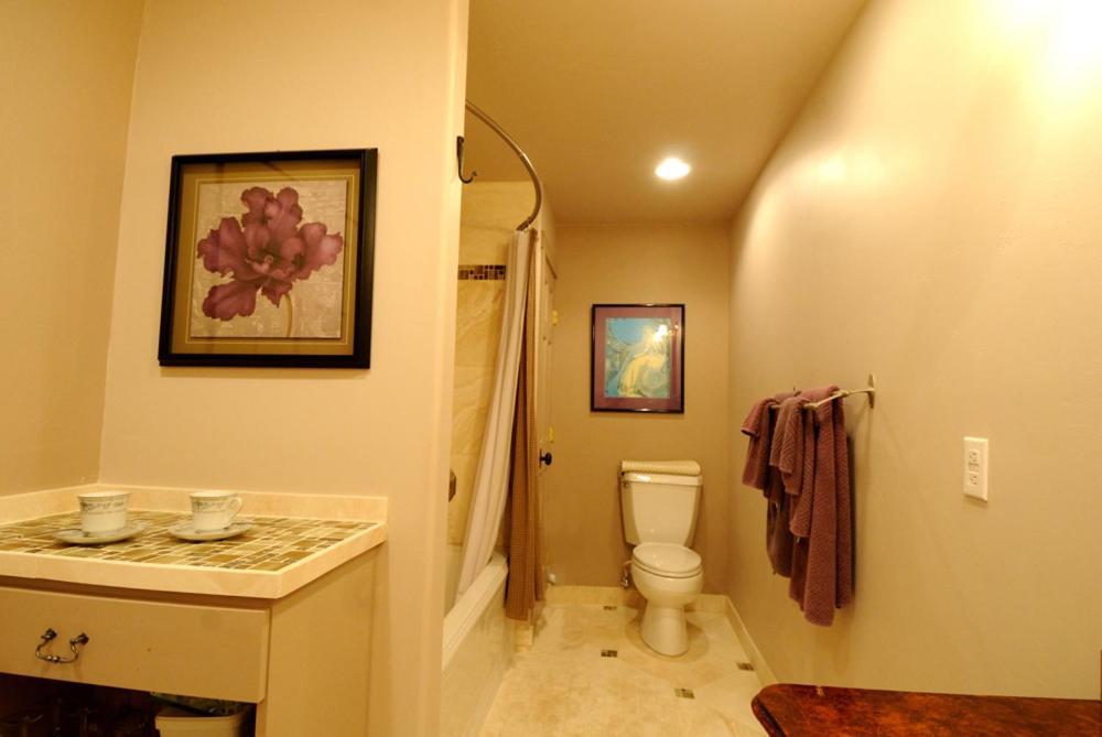 Swan River Inn Bigfork Chambre photo