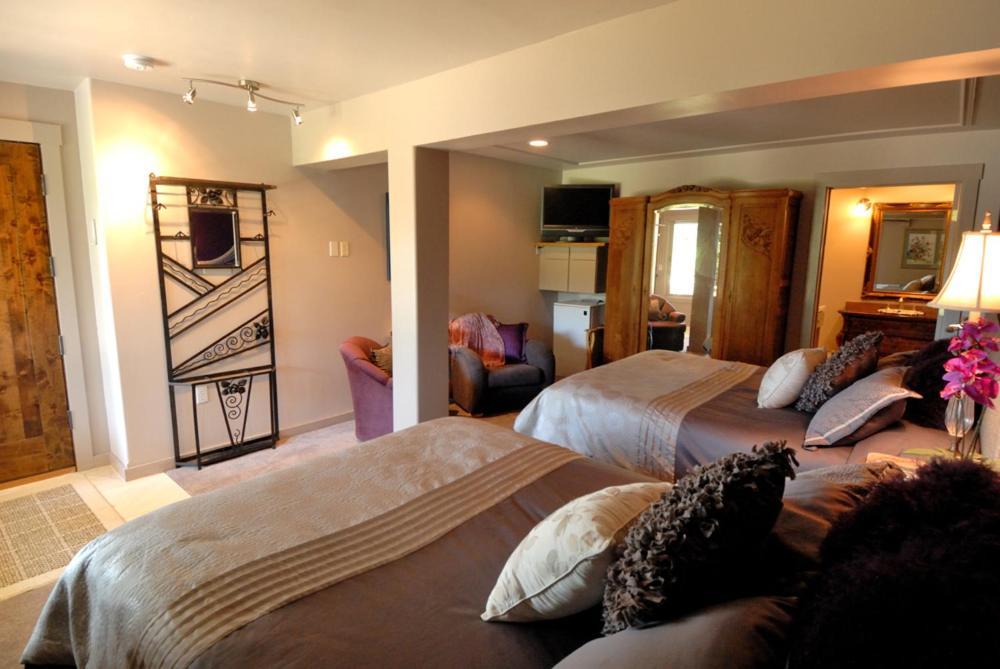 Swan River Inn Bigfork Chambre photo